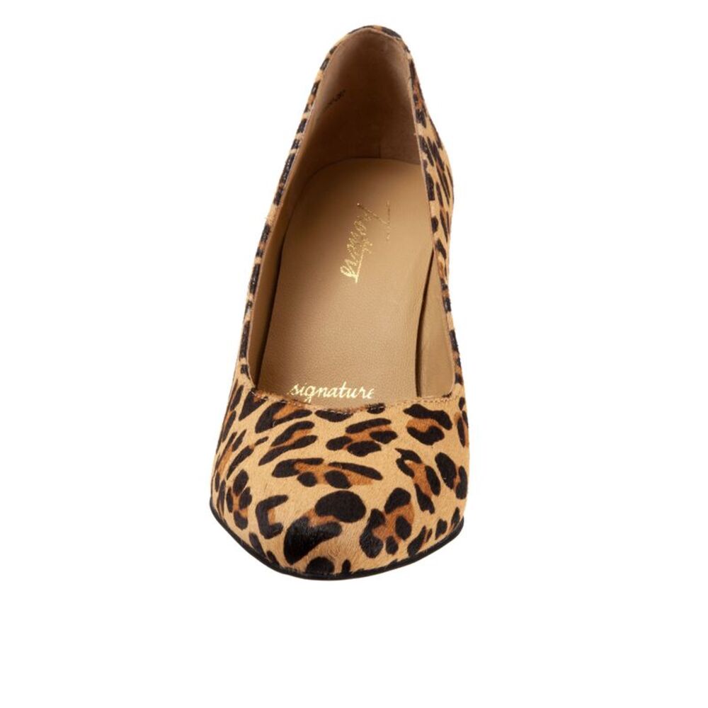 Trotters Womens Angie Brown Shoes (NWT) - Picture 3 of 7